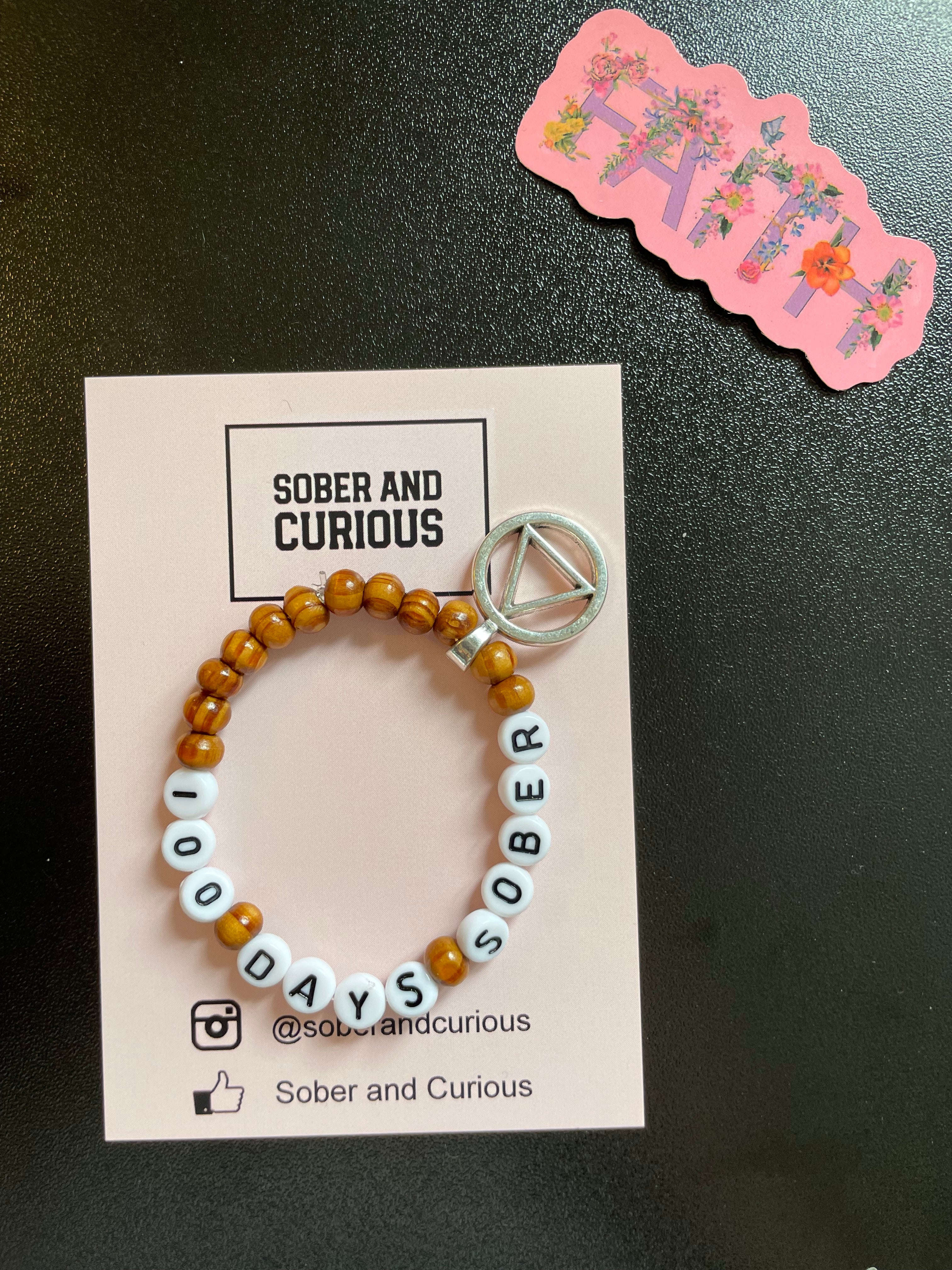 AA Sobriety Beaded Bracelet - Various Colours & Personalisable - Image 4